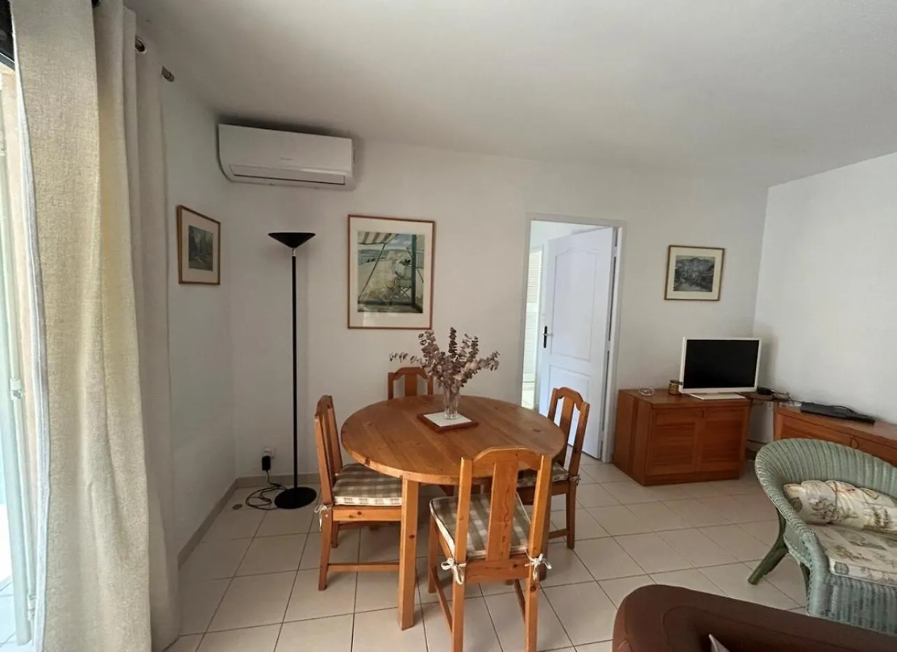 Apartment Appartement Hauts De Vaugrenier Villeneuve-Loubet
